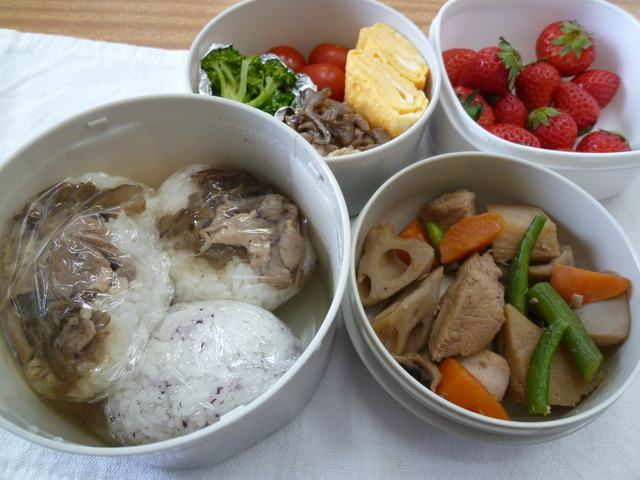 ２年弁当.JPG