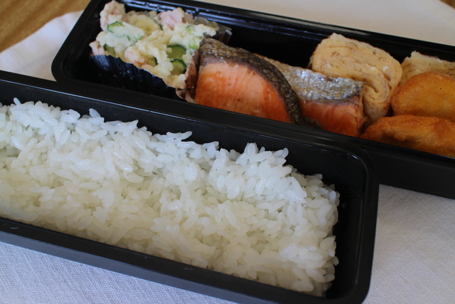 ２年弁当.JPG