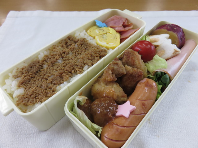 ２年弁当.JPG