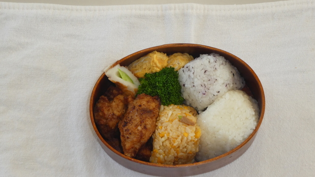 ２年弁当.JPG